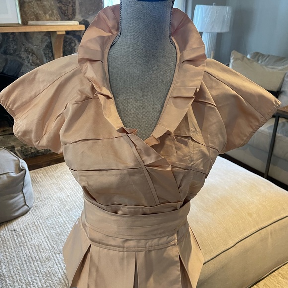 DVF 100% silk wrap scalloped top - Picture 3 of 9